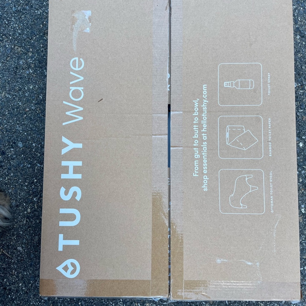NIB Tushy wave bidet seat